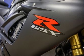 Suzuki GSX-R750, detail 2