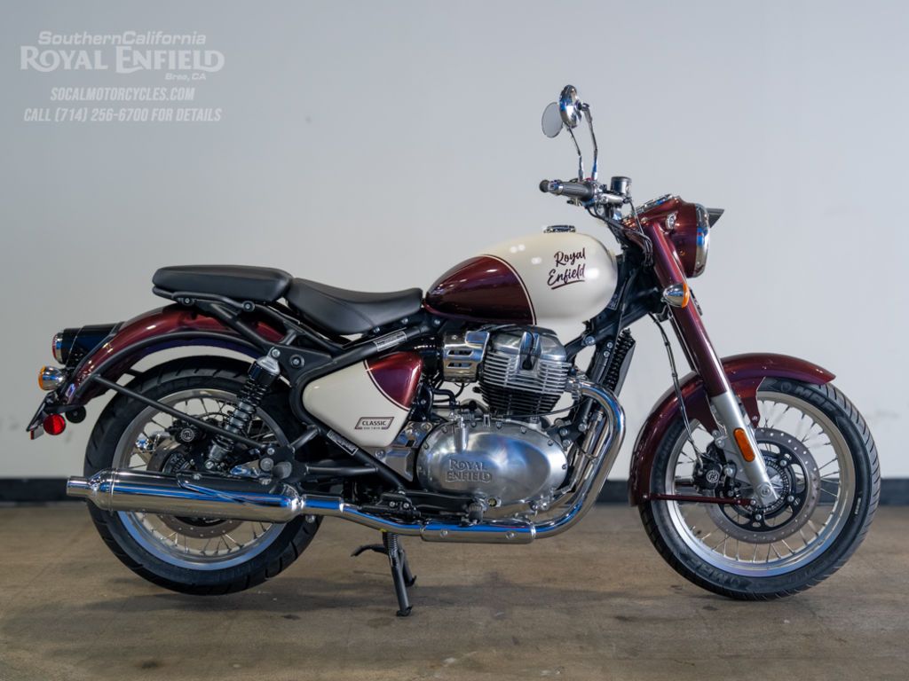 2026 Royal Enfield Classic 650 in Vallam Red