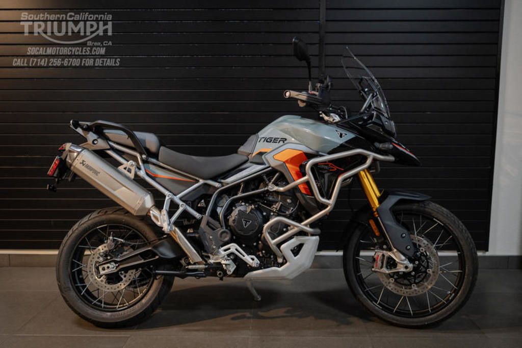 2026 Triumph Tiger 900 Rally Pro Desert Edition in Urban Grey