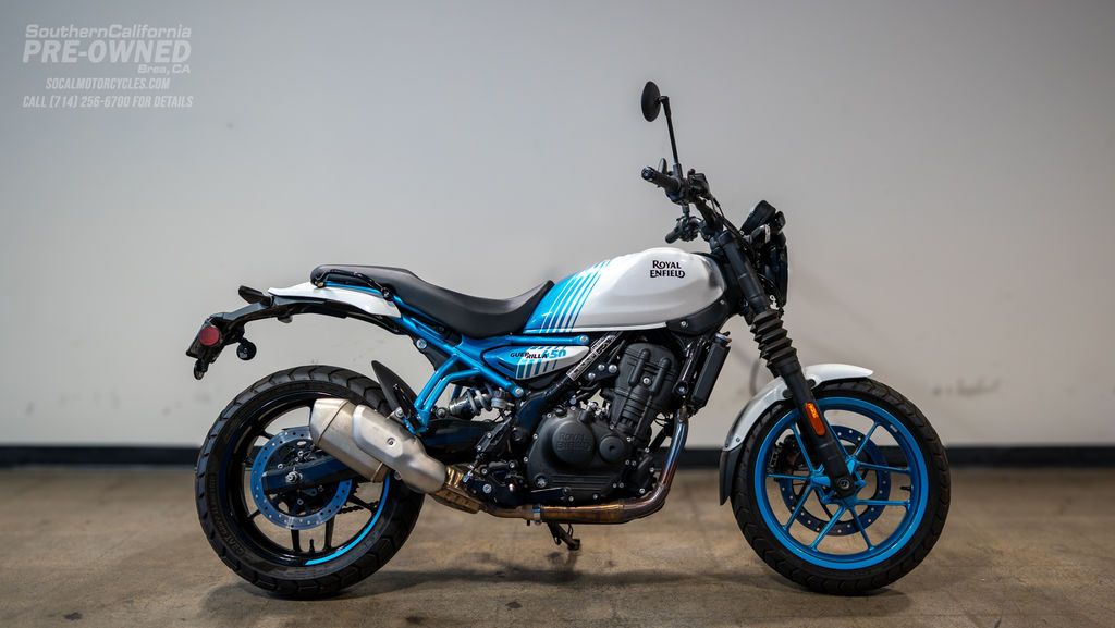 2026 Royal Enfield Guerrilla 450 in Brava Blue