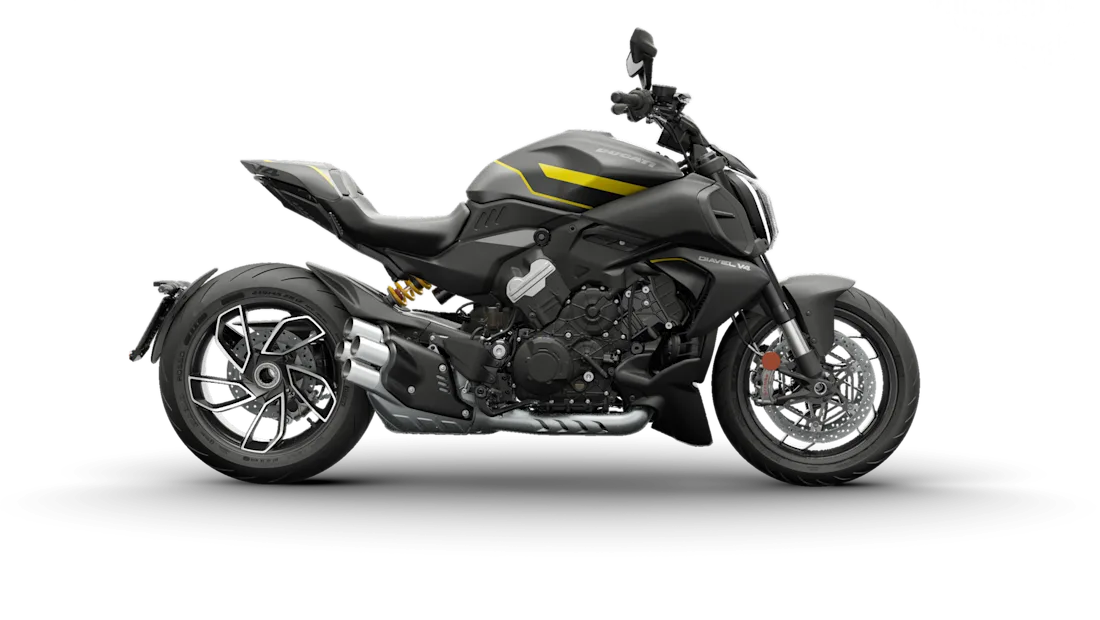2026 Ducati Diavel in Black Roadster Livery, studio rendering
