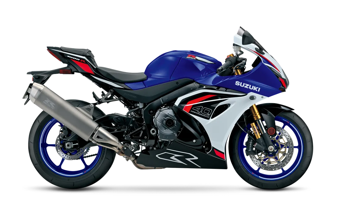 2027 Suzuki GSX-R600, GSX-R750 and GSX-R1000 in Pearl Vigor Blue / Pearl Tech White, studio rendering
