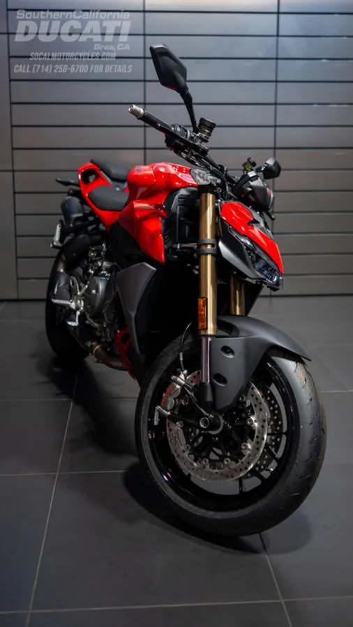 2026 Ducati Streetfighter V2 in Ducati Red, photo 8 of 12