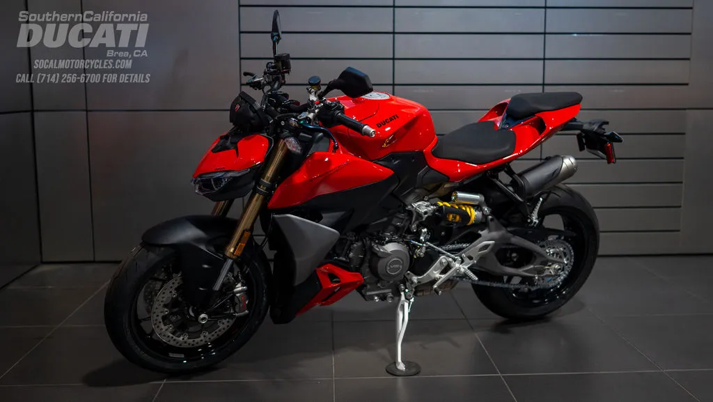 2026 Ducati Streetfighter V2 in Ducati Red, photo 9 of 12