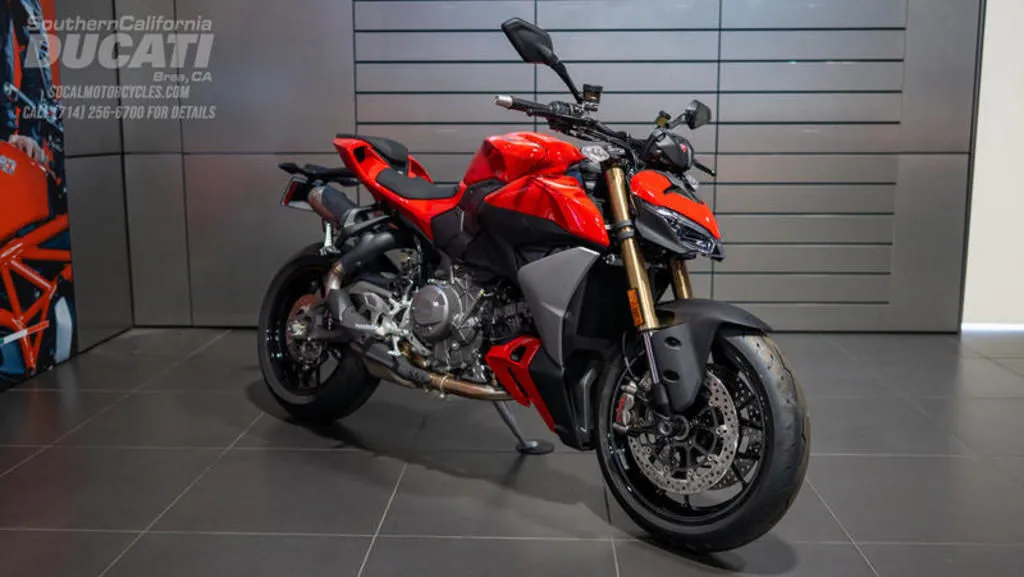 2026 Ducati Streetfighter V2 in Ducati Red, photo 6 of 12