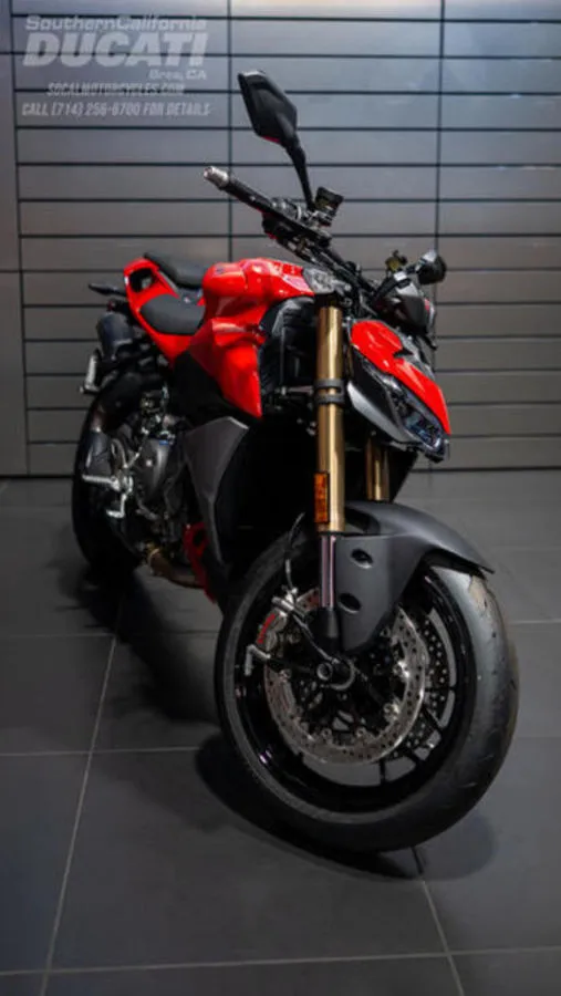 2026 Ducati Streetfighter V2 in Ducati Red, photo 8 of 12