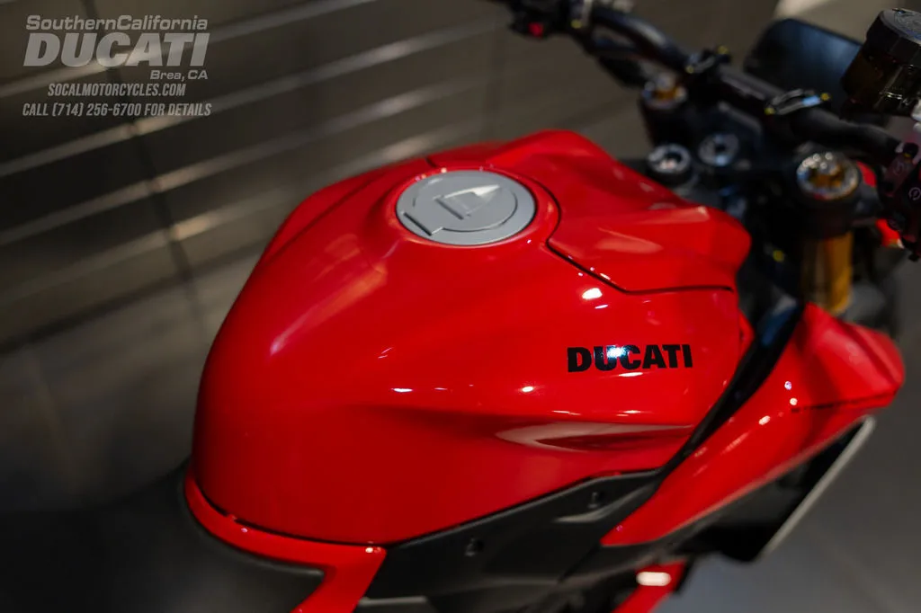 2027 Ducati Streetfighter V2 S in Ducati Red, photo 4 of 11