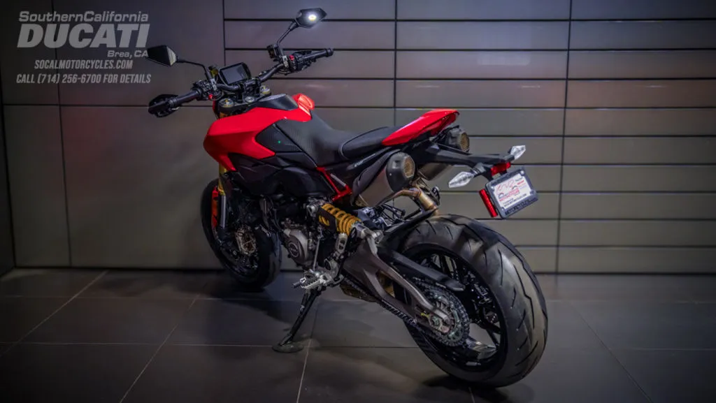 2026 Ducati Hypermotard V2 in Ducati Red, photo 17 of 18