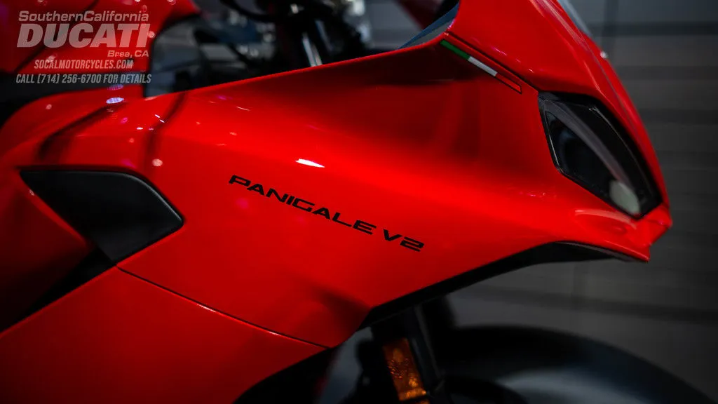 2026 Ducati Panigale V2 in Ducati Red, photo 2 of 13