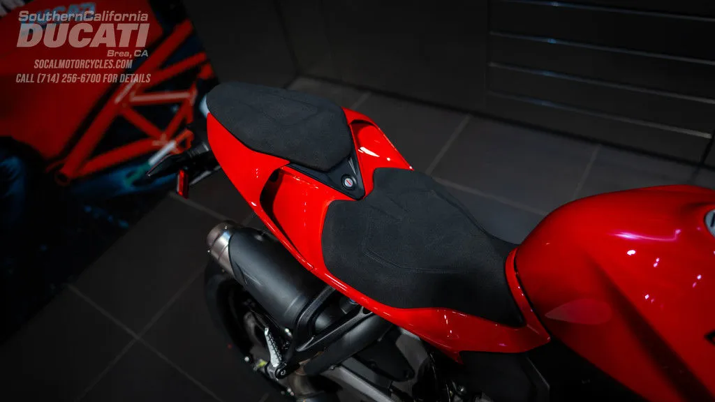 2026 Ducati Panigale V2 in Ducati Red, photo 5 of 13