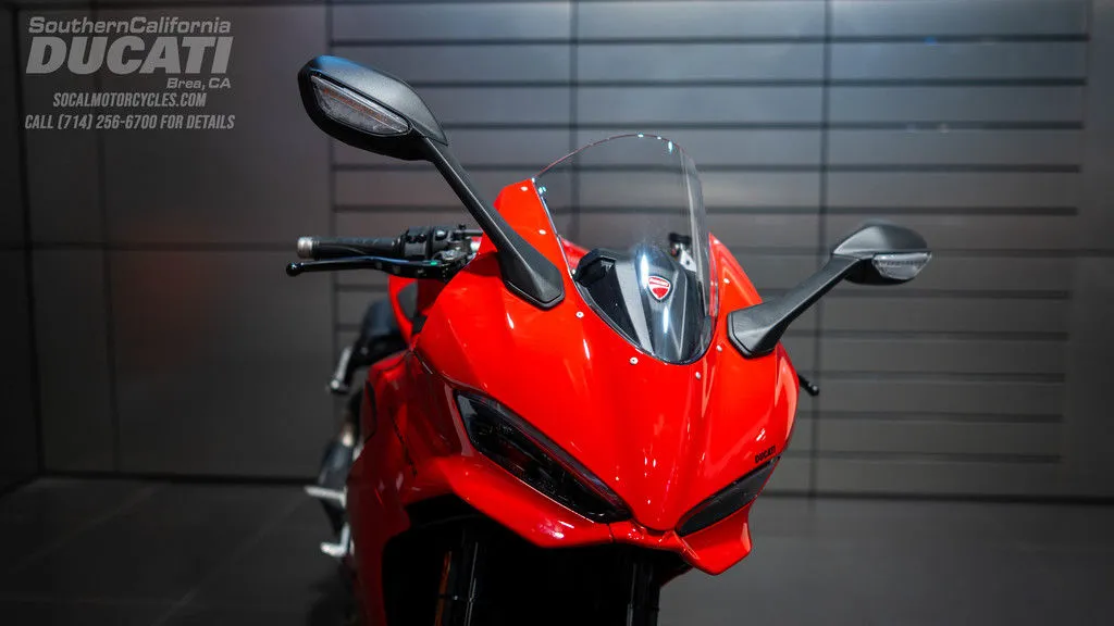 2026 Ducati Panigale V2 in Ducati Red, photo 8 of 13