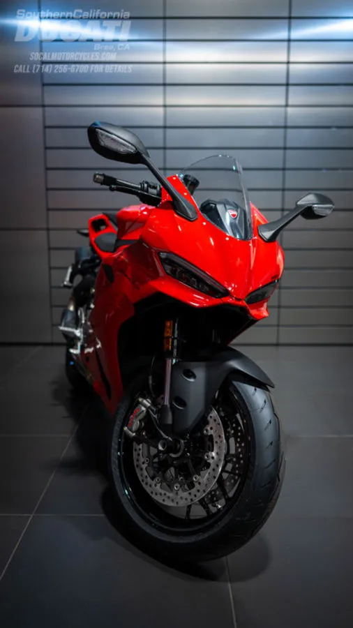 2026 Ducati Panigale V2 in Ducati Red, photo 9 of 13