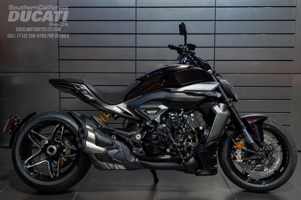 2026 Ducati XDiavel V4 in Black Lava, photo 1 of 10