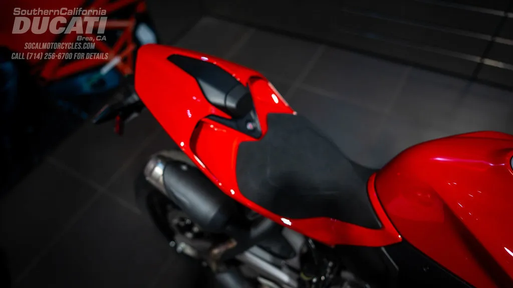 2026 Ducati Panigale V2 S in Ducati Red, photo 5 of 13