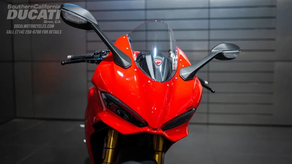 2026 Ducati Panigale V2 S in Ducati Red, photo 8 of 13