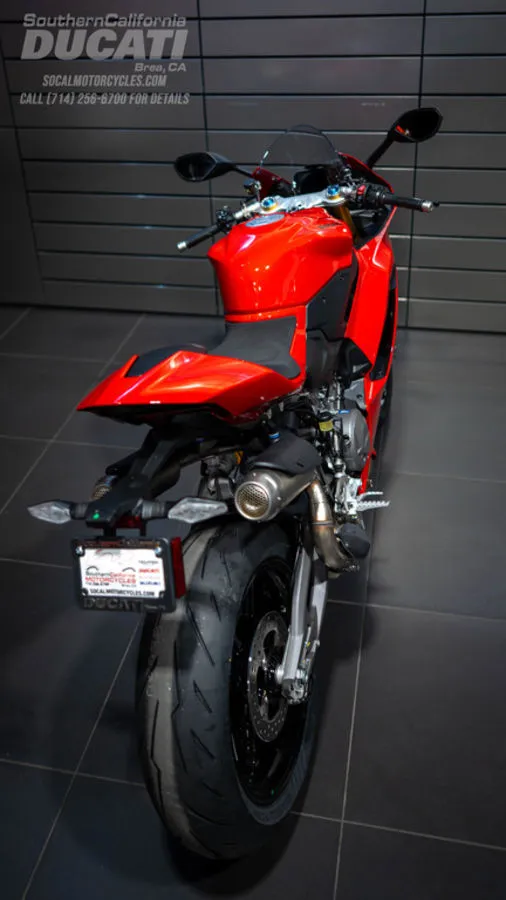 2026 Ducati Panigale V2 S in Ducati Red, photo 13 of 13