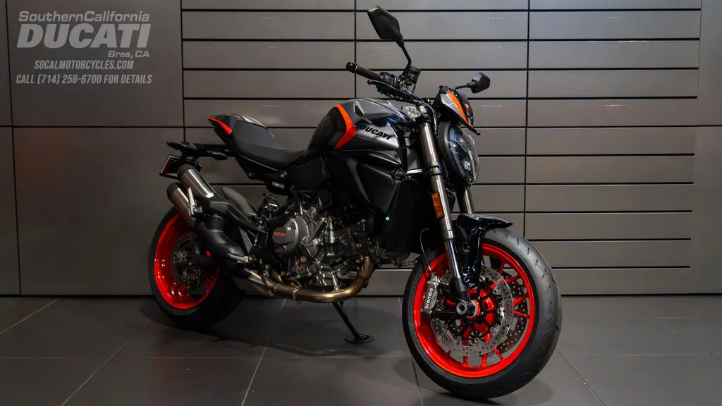 2026 Ducati Monster+ in Sport Livery, photo 3 of 8