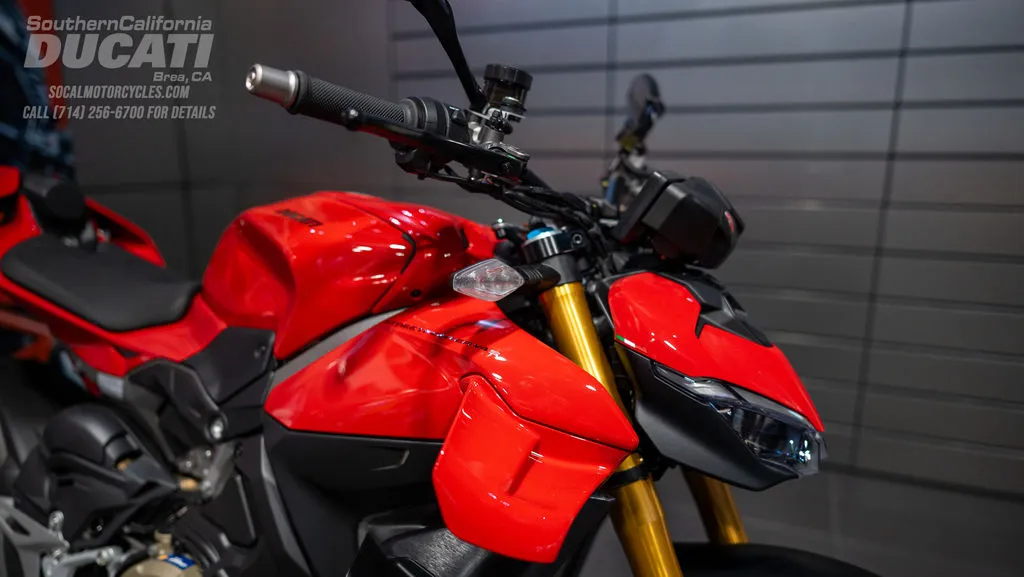 2026 Ducati Streetfighter V4 S in Ducati Red, photo 2 of 12