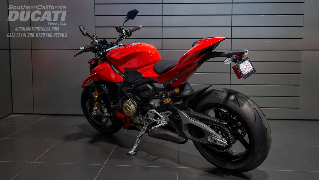2026 Ducati Streetfighter V4 S in Ducati Red, photo 11 of 12