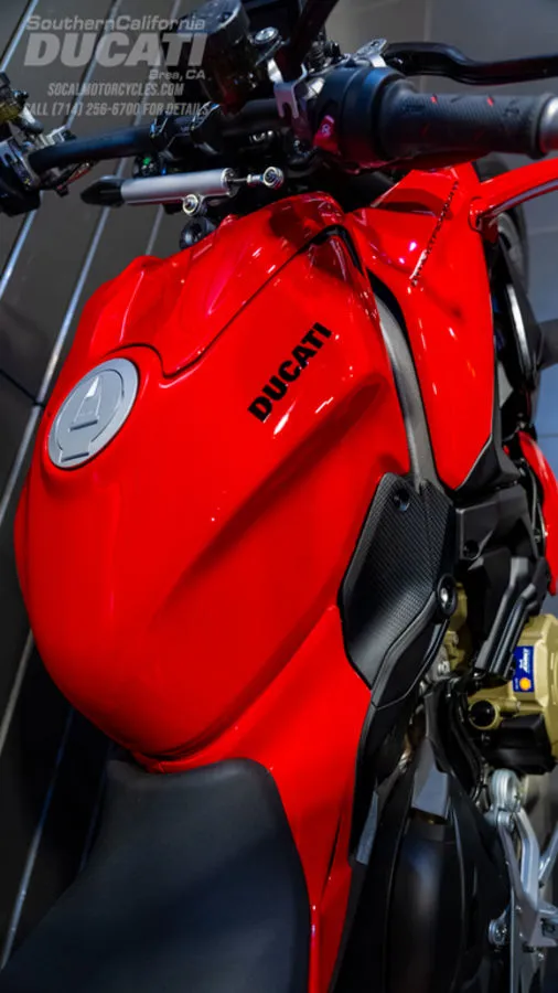 2026 Ducati Streetfighter V4 in Ducati Red, photo 3 of 13