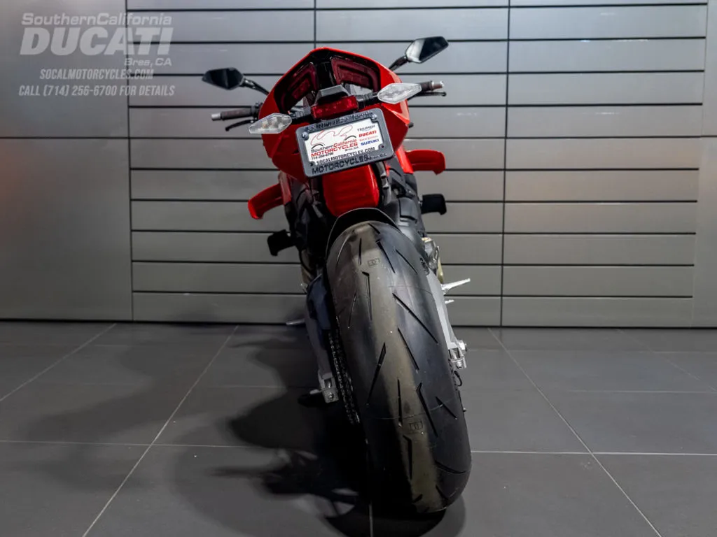 2026 Ducati Streetfighter V4 in Ducati Red, photo 11 of 13
