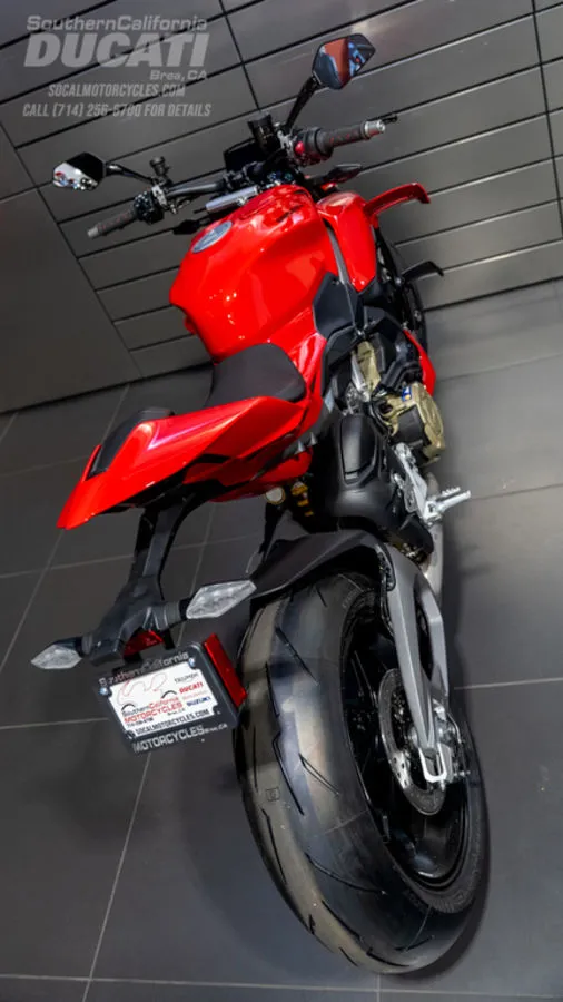 2026 Ducati Streetfighter V4 in Ducati Red, photo 12 of 13