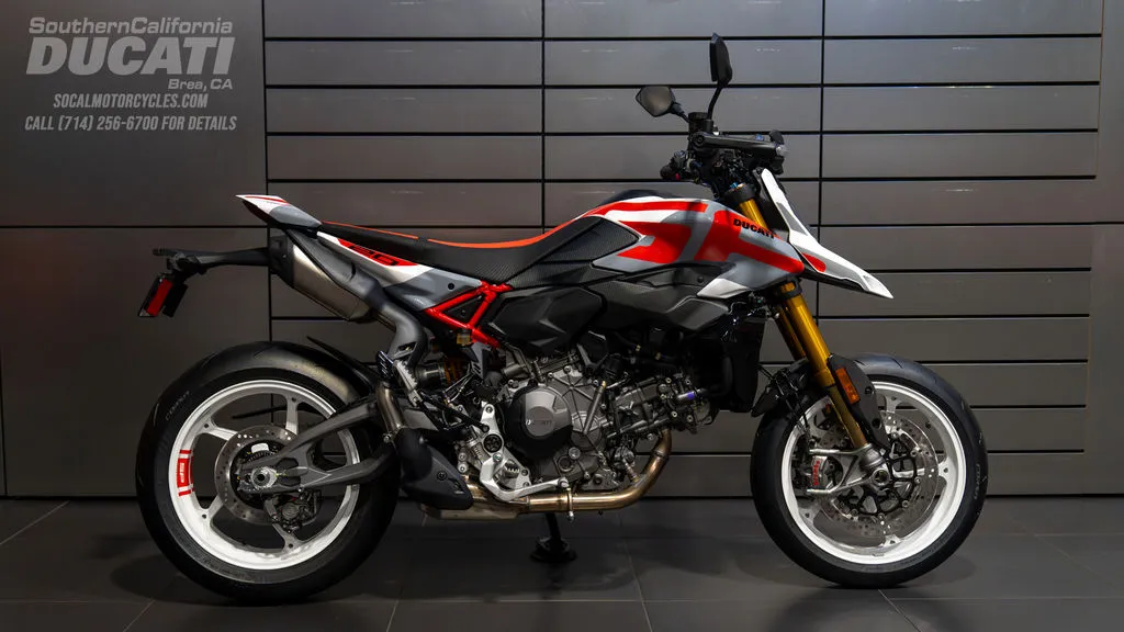 2027 Ducati Hypermotard V2 SP in SP Livery, photo 1 of 8