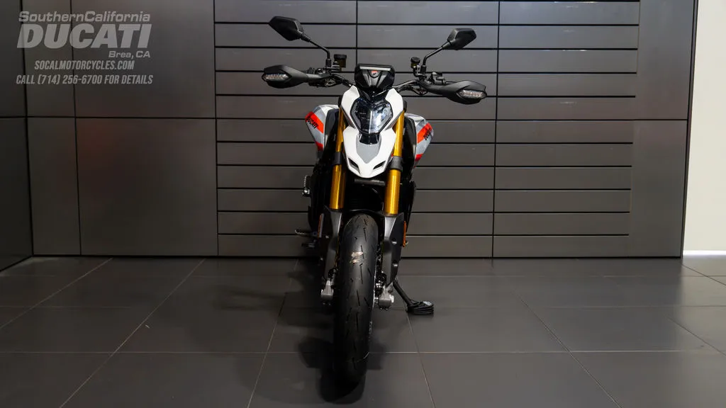 2027 Ducati Hypermotard V2 SP in SP Livery, photo 3 of 8