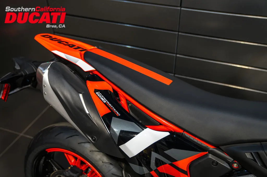 2027 Ducati Hypermotard 698 Mono RVE in Graffiti Livery, photo 4 of 16