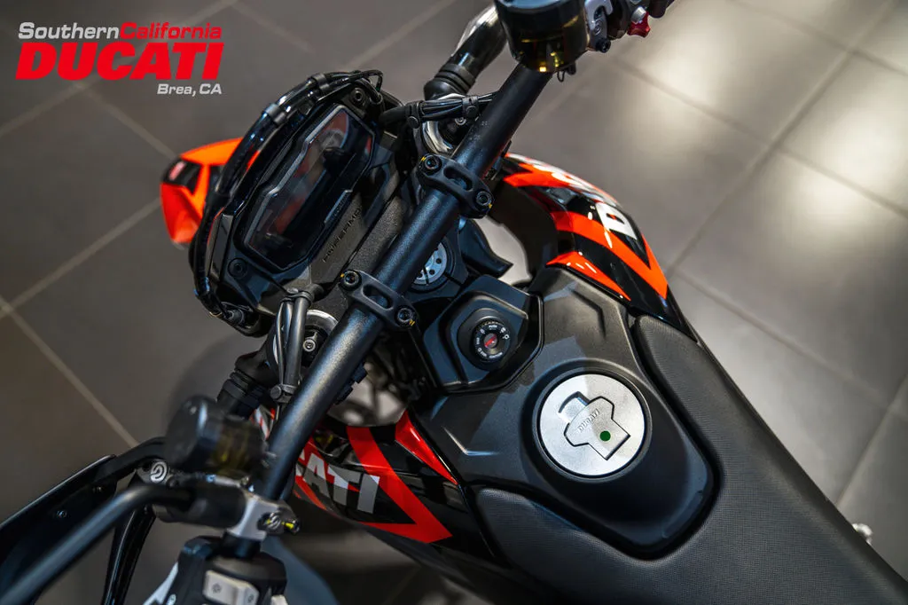 2027 Ducati Hypermotard 698 Mono RVE in Graffiti Livery, photo 6 of 16