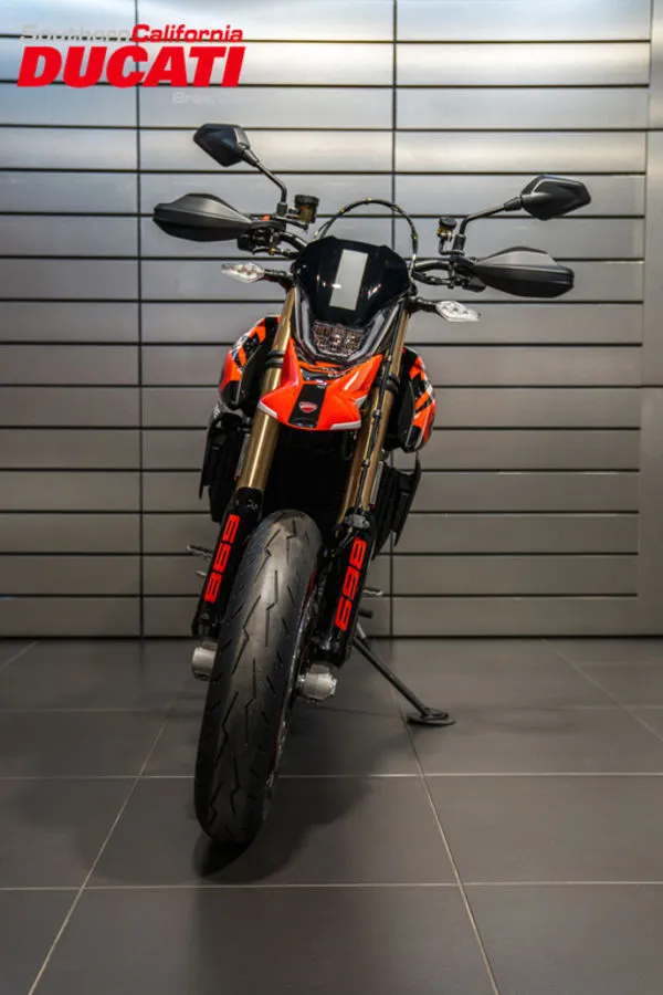 2027 Ducati Hypermotard 698 Mono RVE in Graffiti Livery, photo 12 of 16