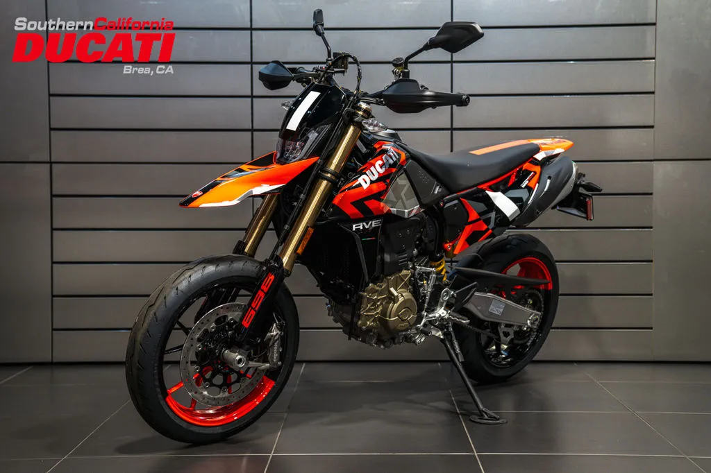 2027 Ducati Hypermotard 698 Mono RVE in Graffiti Livery, photo 13 of 16