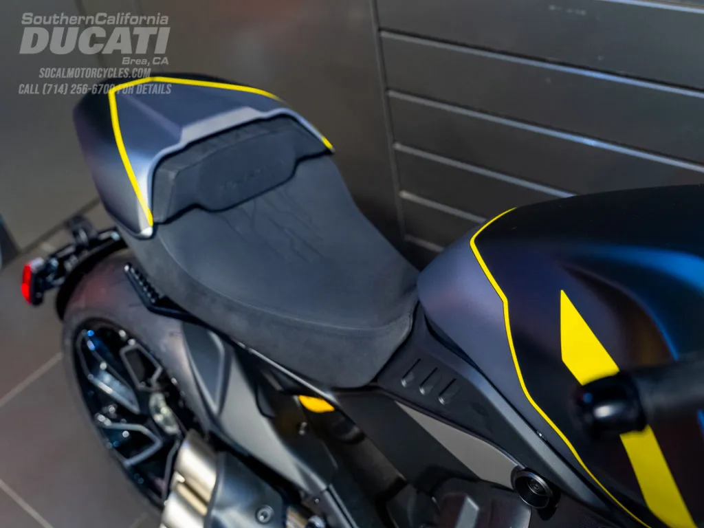 2026 Ducati Diavel V4 in Black Roadster Livery, photo 3 of 14
