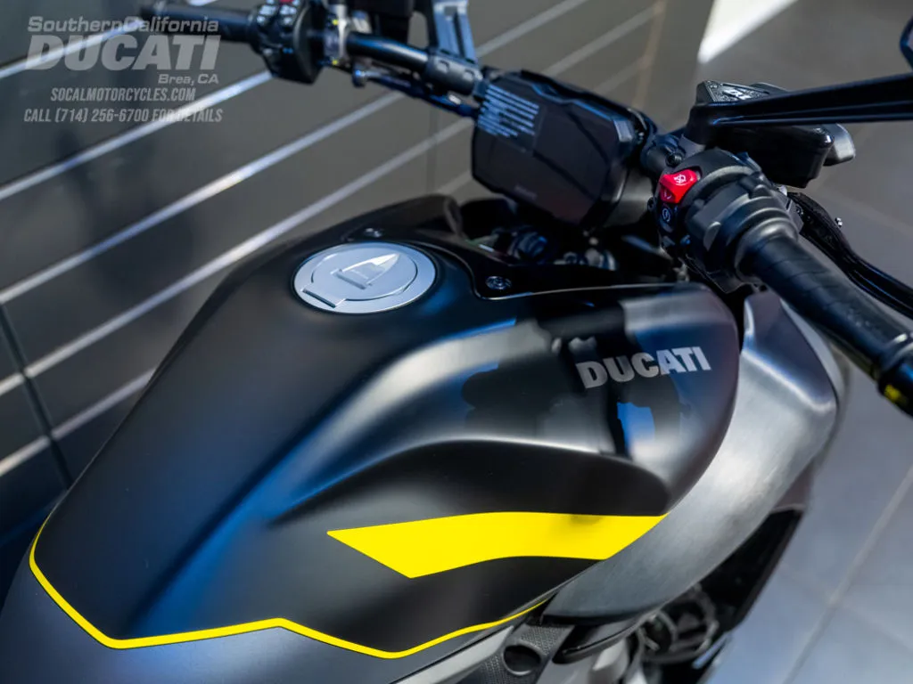 2026 Ducati Diavel V4 in Black Roadster Livery, photo 4 of 14