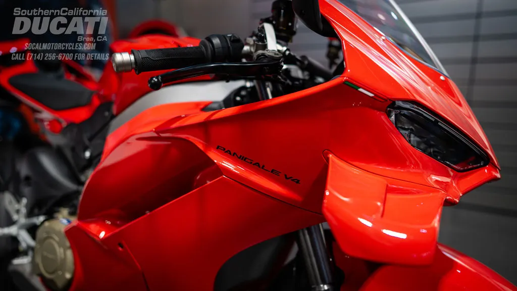 2026 Ducati Panigale V4 in Ducati Red, photo 2 of 11