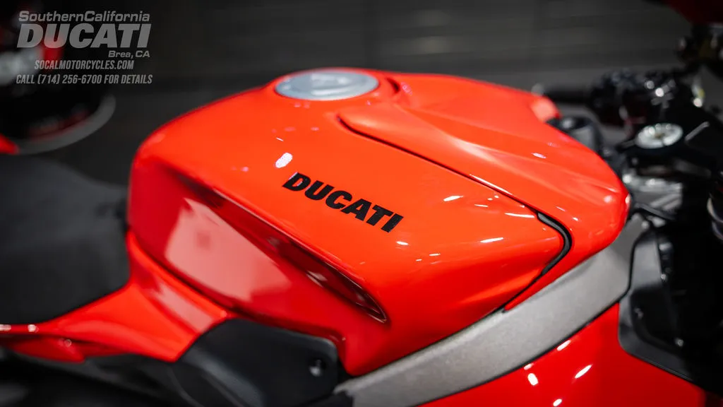 2026 Ducati Panigale V4 in Ducati Red, photo 3 of 11