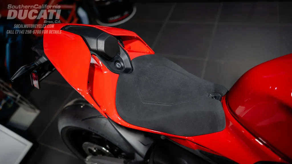 2026 Ducati Panigale V4 in Ducati Red, photo 4 of 11
