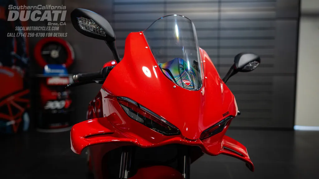 2026 Ducati Panigale V4 in Ducati Red, photo 6 of 11