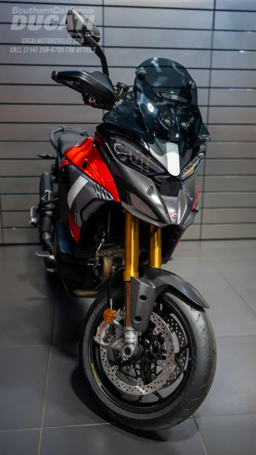 2026 Ducati Multistrada V4 Pikes Peak in Pikes Peak Livery, photo 10 of 14