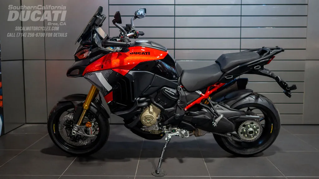 2026 Ducati Multistrada V4 Pikes Peak in Pikes Peak Livery, photo 12 of 14