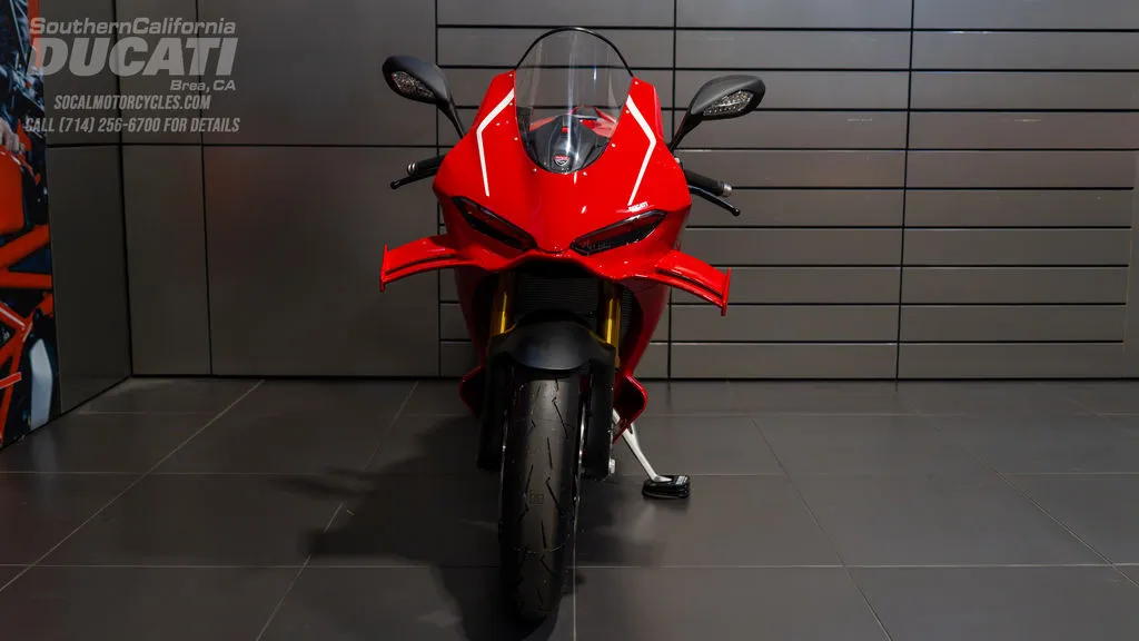 2026 Ducati Panigale V4 R in R Livery, photo 4 of 8