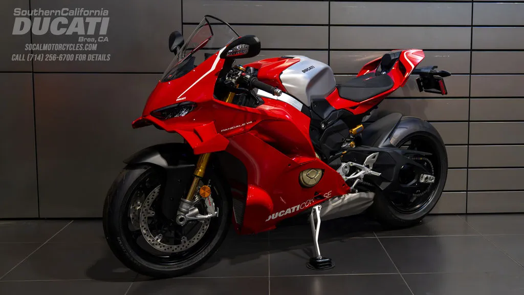 2026 Ducati Panigale V4 R in R Livery, photo 6 of 8