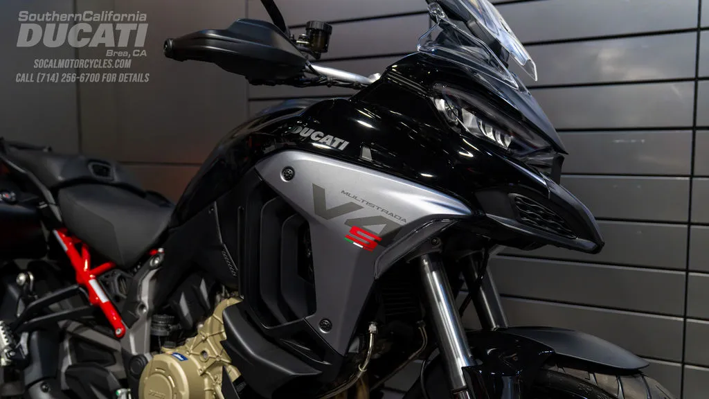 2026 Ducati Multistrada V4 S in Thrilling Black, photo 2 of 7