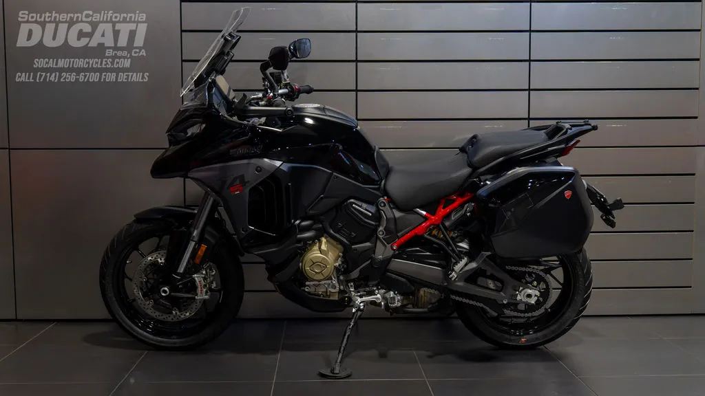 2026 Ducati Multistrada V4 S in Thrilling Black, photo 6 of 7