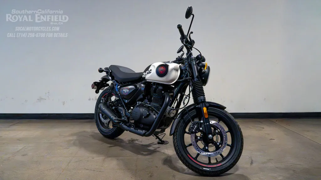 2027 Royal Enfield Hunter 350 in Tokyo Black, photo 3 of 8