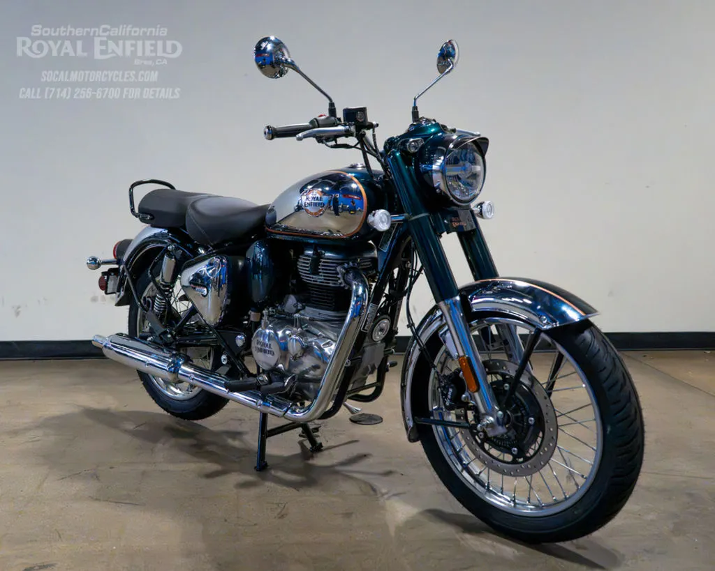 2027 Royal Enfield Classic 350 in Emerald, photo 2 of 7