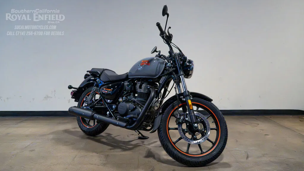 2027 Royal Enfield Meteor 350 in Fireball Grey, photo 3 of 8