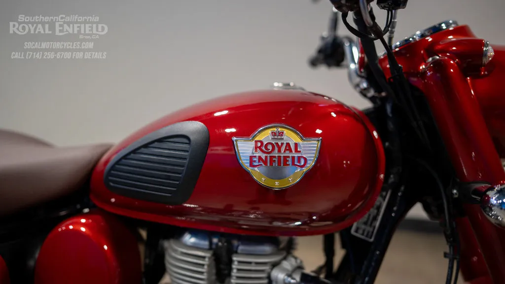 2027 Royal Enfield Classic 350 in Madras Red, photo 2 of 9