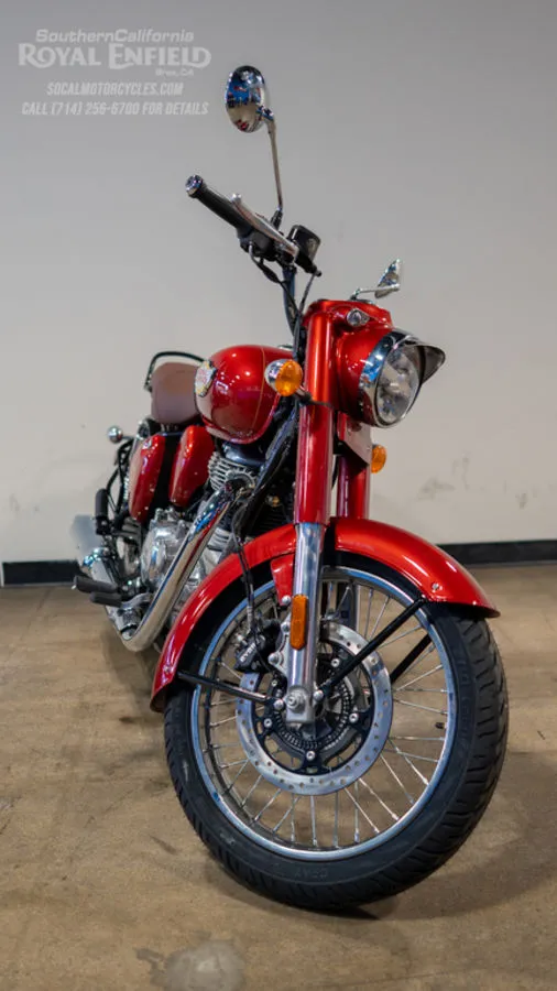 2027 Royal Enfield Classic 350 in Madras Red, photo 5 of 9