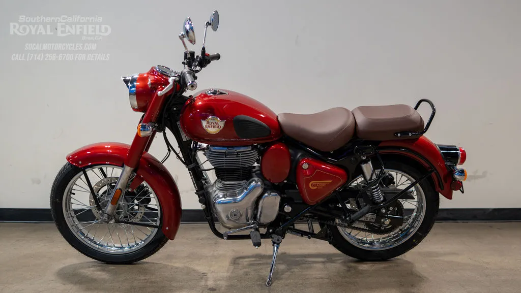2027 Royal Enfield Classic 350 in Madras Red, photo 7 of 9